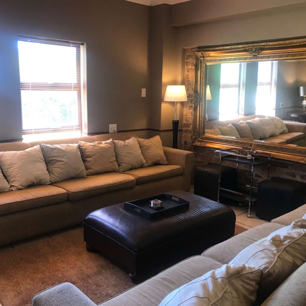 Self cater lounge area